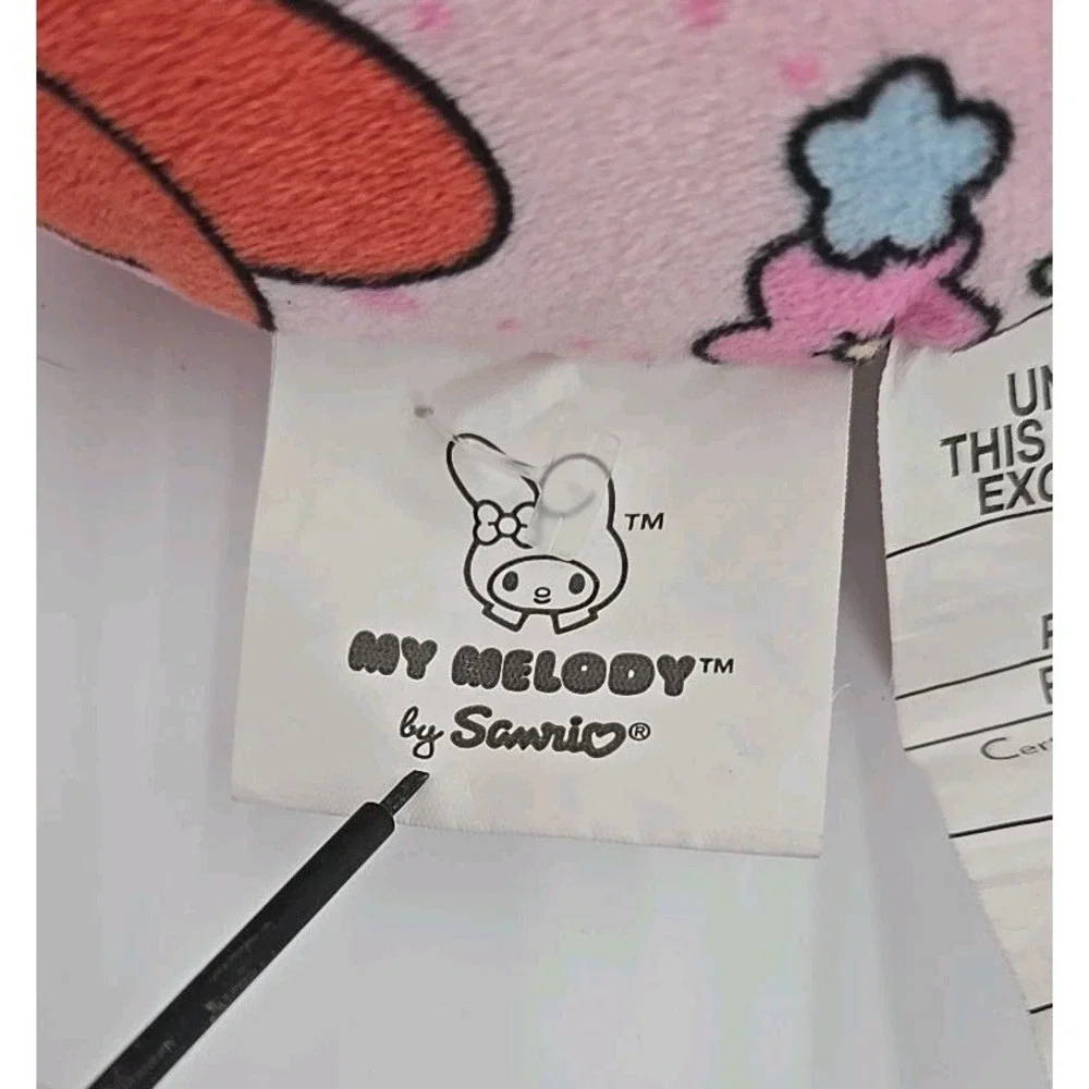 Sanrio TRAVEL SUPER SOFT COMFORT NECK PILLOW‎ 12 Hello Kitty My Melody